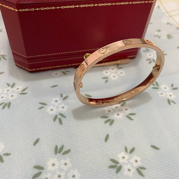 Cartier Classic 18k Rose Gold Compact Oval Bracelet - Picture 4 of 6